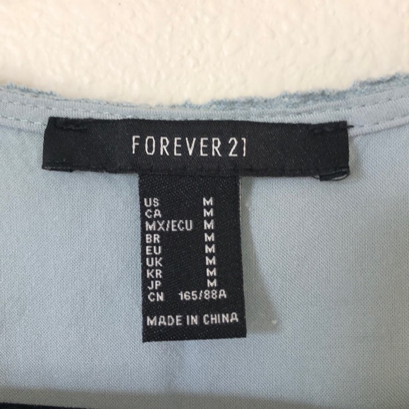 Short Sleeve Summer Dress - Picture 4 of 4